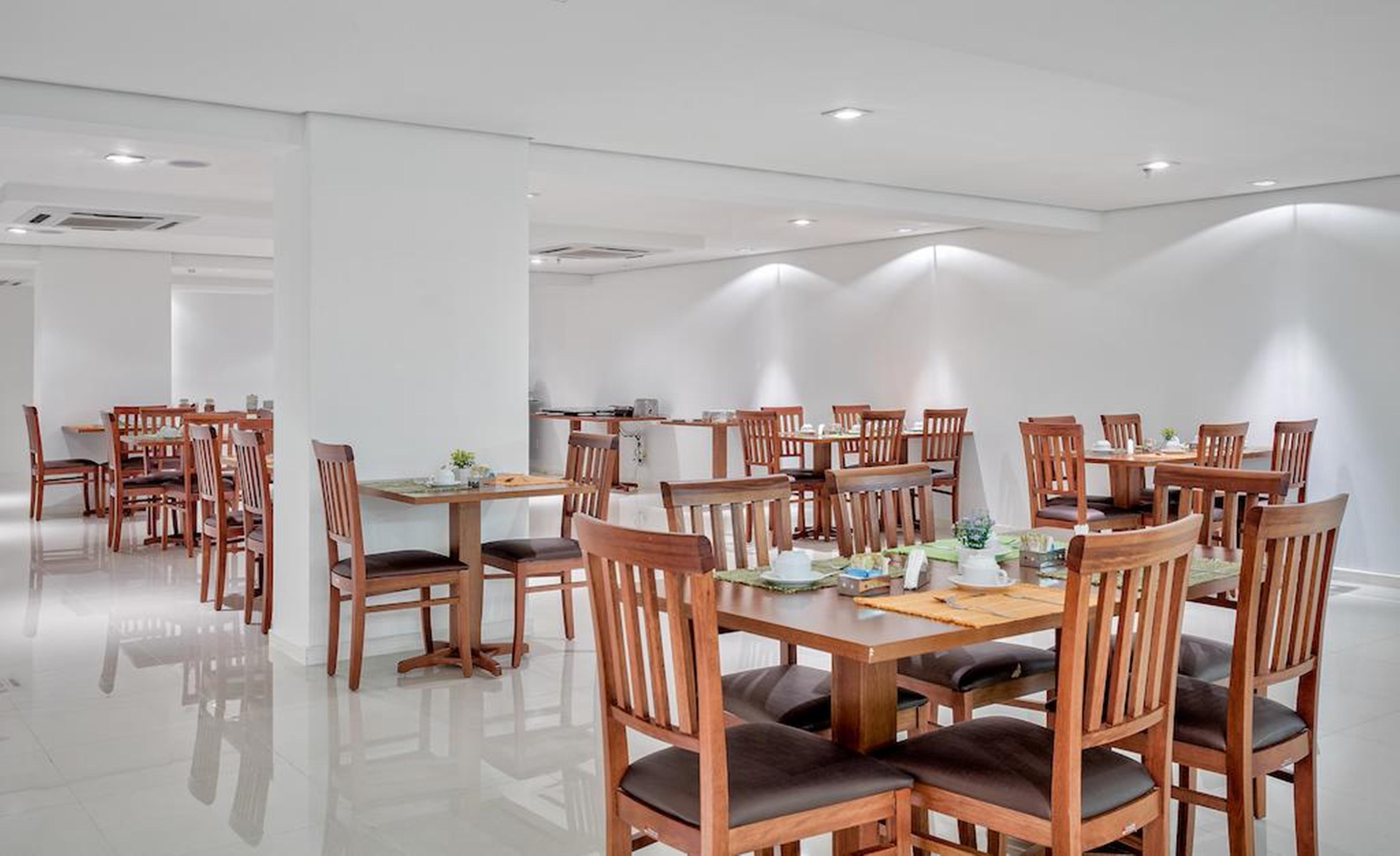 Best Hotel Собрал Экстерьер фото