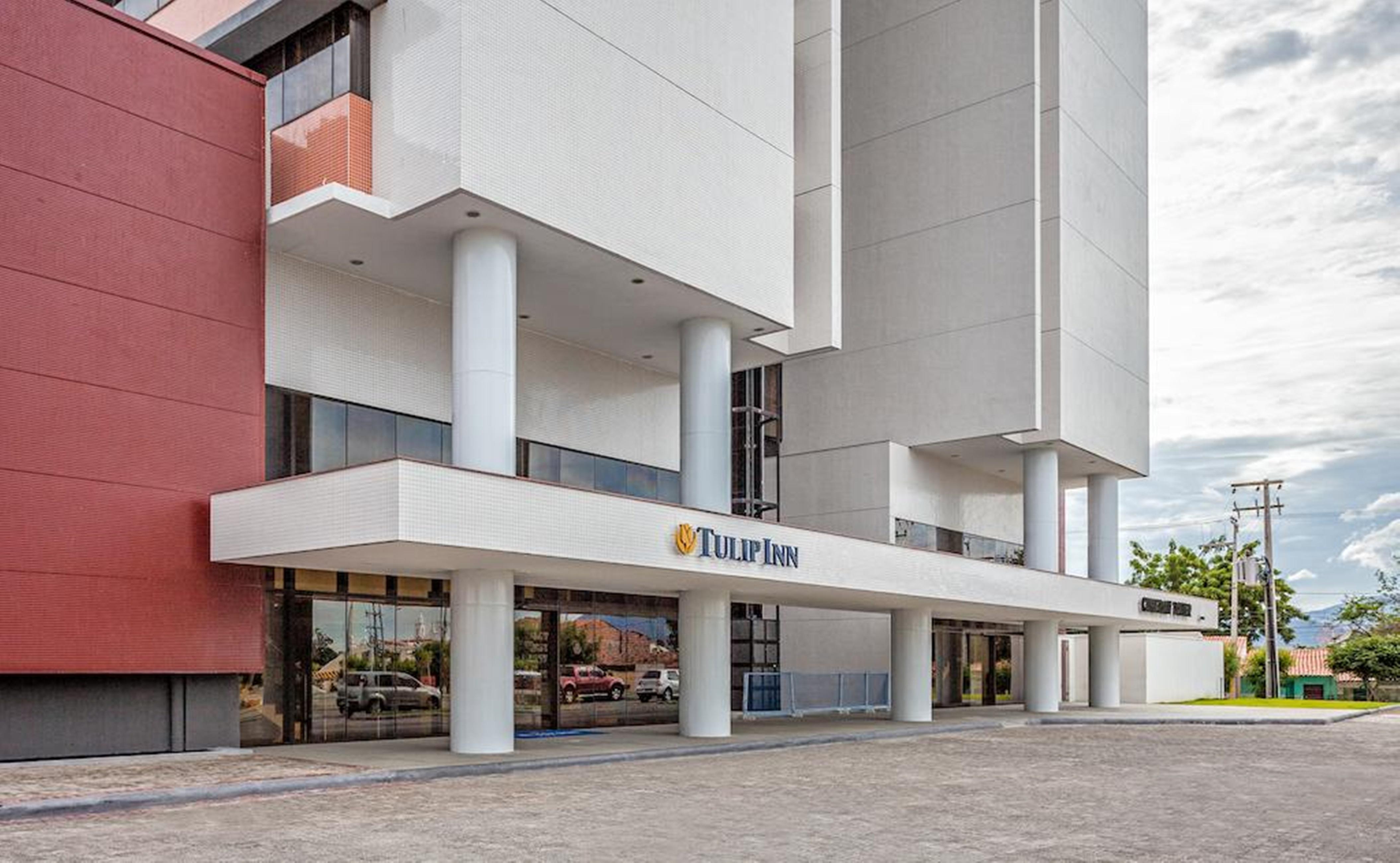 Best Hotel Собрал Экстерьер фото